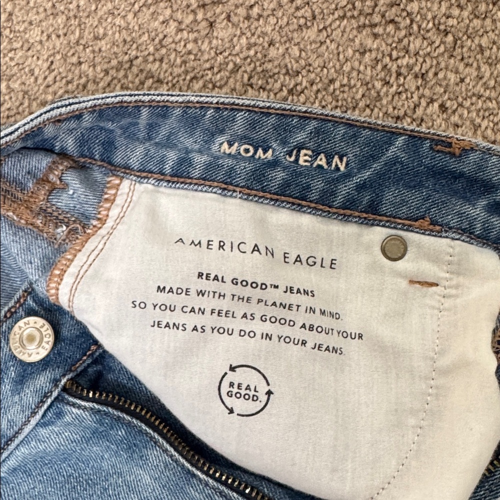 American Eagle Blue Mom Jeans - Picture 3 of 5